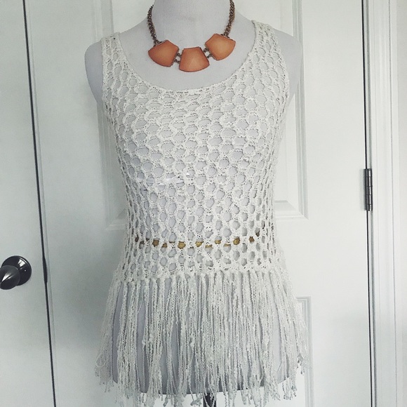 Frayed tank - Picture 1 of 3